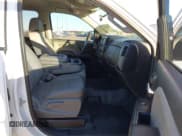 ✅ 2018 Chevrolet Silverado 1500 Work Truck • VIN: 1GCRCNEH9JZ347947 • Lot: 43656067. Wystawiony na IAAI z przebiegiem 44 355 mil. Bezpłatny archiwum sprzedaży aukcyjnych z USA i szczegółowy raport historii pojazdu na DreamBid. Zdjęcie 5.