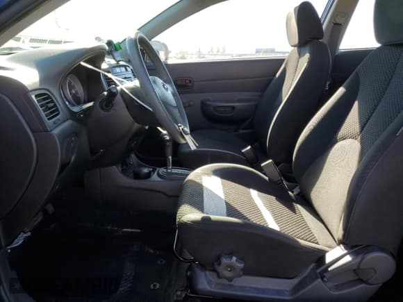 ✅ 2010 Hyundai Accent GS • VIN: KMHCM3AC0AU169338 • Lot: 85682435. Listed on Copart with 168,619 mi. Free auction sales archive from the USA and detailed vehicle history report at DreamBid. Image 7.