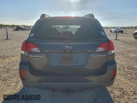 ✅ 2010 Subaru Outback Premium • VIN: 4S4BRCDC6A3350877 • Lot: 94420685. Wystawiony na Copart z przebiegiem 166 182 mil. Bezpłatny archiwum sprzedaży aukcyjnych z USA i szczegółowy raport historii pojazdu na DreamBid. Zdjęcie 6.