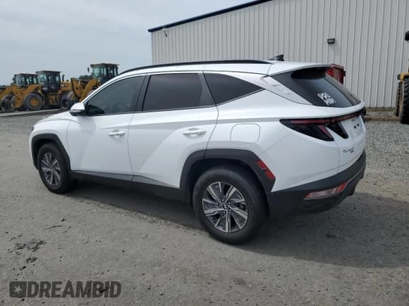 ✅ 2022 Hyundai Tucson Blue • VIN: KM8JBCA19NU063715 • Lot: 70663104. Wystawiony na Copart z przebiegiem 36 603 mil. Bezpłatny archiwum sprzedaży aukcyjnych z USA i szczegółowy raport historii pojazdu na DreamBid. Zdjęcie 2.