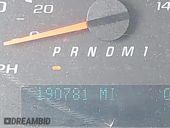 ✅ 2019 Chevrolet Express Passenger LT • VIN: 1GAZGPFG7K1201240 • Lot: 42419677. Wystawiony na IAAI z przebiegiem 190 781 mil. Bezpłatny archiwum sprzedaży aukcyjnych z USA i szczegółowy raport historii pojazdu na DreamBid. Zdjęcie 16.