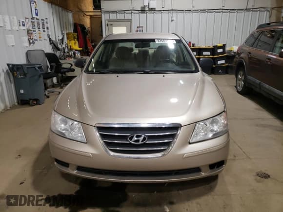 ✅ 2009 Hyundai Sonata GLS • VIN: 5NPET46C89H478334 • Lot: 82604985. Listed on Copart with 93,893 mi. Free auction sales archive from the USA and detailed vehicle history report at DreamBid. Image 5.