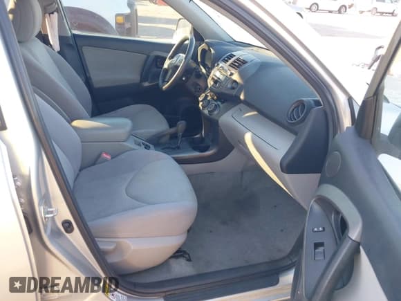 ✅ 2011 Toyota RAV4 • VIN: 2T3ZF4DV1BW074318 • Lot: 43599326. Listed on IAAI with 223,961 mi. Free auction sales archive from the USA and detailed vehicle history report at DreamBid. Image 5.