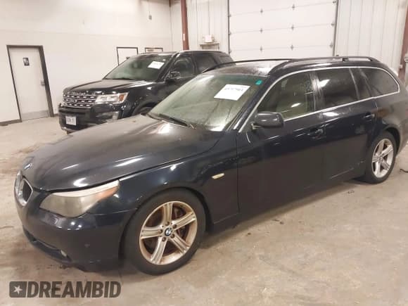 ✅ 2006 BMW 5 Series 530xi • VIN: WBANN73516CN02933 • Lot: 43717903. Wystawiony na IAAI z przebiegiem 141 653 mil. Bezpłatny archiwum sprzedaży aukcyjnych z USA i szczegółowy raport historii pojazdu na DreamBid. Zdjęcie 2.