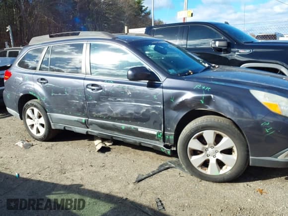 ✅ 2010 Subaru Outback Limited Power Moon • VIN: 4S4BRBKC5A3338541 • Лот: 43714628. Опубликован ранее на IAAI с пробегом 177 211 миль. Бесплатный доступ к архиву аукционных продаж из США и подробный отчёт об истории автомобиля на DreamBid. Изображение 6.
