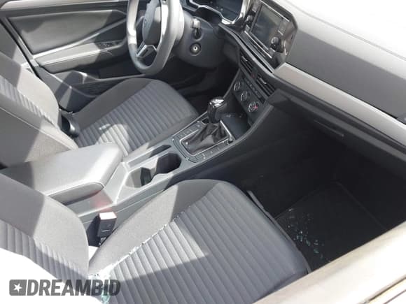 ✅ 2022 Volkswagen Jetta S • VIN: 3VWCM7BU3NM003907 • Lot: 42781020. Listed on IAAI with 15,864 mi. Free auction sales archive from the USA and detailed vehicle history report at DreamBid. Image 5.