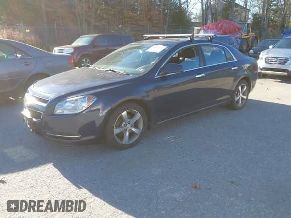 ✅ 2012 Chevrolet Malibu 1LT • VIN: 1G1ZC5E02CF240181 • Лот: 43613180. Опубликован ранее на IAAI с пробегом 187 716 миль. Бесплатный доступ к архиву аукционных продаж из США и подробный отчёт об истории автомобиля на DreamBid. Изображение 2.