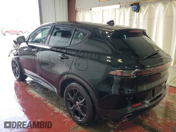 ✅ 2024 Dodge Hornet R/T • VIN: ZACPDFCW5R3A30048 • Lot: 70138825. Wystawiony na Copart z przebiegiem 18 401 mil mil. Skorzystaj z bezpłatnego archiwum sprzedaży aukcyjnych z USA i zobacz szczegółowy raport historii pojazdu na DreamBid. Zdjęcie 2.