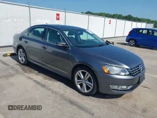 ✅ 2013 Volkswagen Passat SE • VIN: 1VWBN7A35DC008639 • Lot: 42567127. Listed on IAAI with 93,746 mi. Free auction sales archive from the USA and detailed vehicle history report at DreamBid. Image 1.