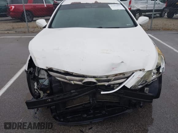 ✅ 2011 Hyundai Sonata Limited • VIN: 5NPEC4AC0BH165663 • Lot: 43392096. Listed on IAAI with 292,623 mi. Free auction sales archive from the USA and detailed vehicle history report at DreamBid. Image 6.