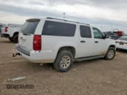✅ 2009 Chevrolet Suburban LS • VIN: 1GNFC160X9R175399 • Lot: 84414205. Wystawiony na Copart z przebiegiem 150 715 mil. Bezpłatny archiwum sprzedaży aukcyjnych z USA i szczegółowy raport historii pojazdu na DreamBid. Zdjęcie 3.