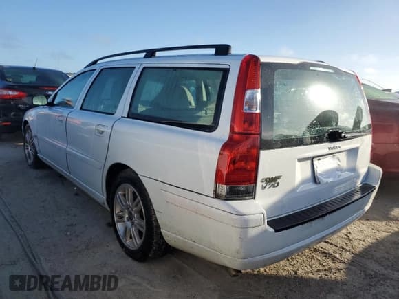 ✅ 2006 Volvo V70 2.4L • VIN: YV1SW612762583023 • Lot: 76489594. Wystawiony na Copart z przebiegiem Nie podano. Bezpłatny archiwum sprzedaży aukcyjnych z USA i szczegółowy raport historii pojazdu na DreamBid. Zdjęcie 2.