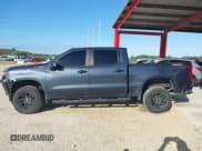 ✅ 2022 Chevrolet Silverado 1500 LT Trail Boss • VIN: 1GCPYFED9NZ181057 • Lot: 43574184. Wystawiony na IAAI z przebiegiem 25 856 mil. Bezpłatny archiwum sprzedaży aukcyjnych z USA i szczegółowy raport historii pojazdu na DreamBid. Zdjęcie 15.