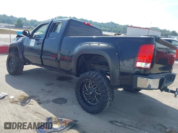 ✅ 2011 GMC Sierra 1500 SLE • VIN: 1GTR1VE03BZ433711 • Lot: 43226405. Wystawiony na IAAI z przebiegiem Nie podano. Bezpłatny archiwum sprzedaży aukcyjnych z USA i szczegółowy raport historii pojazdu na DreamBid. Zdjęcie 3.