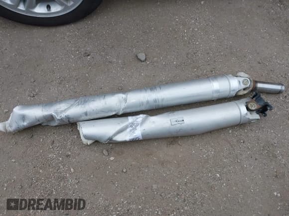 ✅ 2023 Chevrolet Silverado 1500 LT • VIN: 1GCUDDED9PZ295954 • Lot: 41508322. Listed on IAAI with 34,729 mi. Free auction sales archive from the USA and detailed vehicle history report at DreamBid. Image 12.