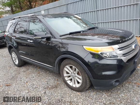 ✅ 2012 Ford Explorer XLT • VIN: 1FMHK8D83CGA77528 • Lot: 43606288. Wystawiony na IAAI z przebiegiem 173 446 mil. Bezpłatny archiwum sprzedaży aukcyjnych z USA i szczegółowy raport historii pojazdu na DreamBid. Zdjęcie 1.
