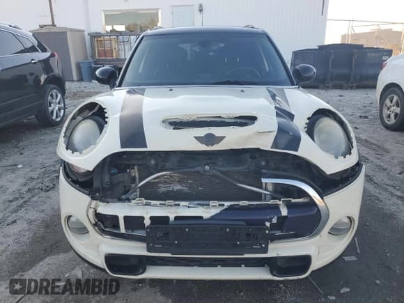 ✅ 2017 MINI Hardtop 4 Door Cooper S • VIN: WMWXU3C50H2D31690 • Lot: 86599104. Listed on Copart with 165,369 mi. Free auction sales archive from the USA and detailed vehicle history report at DreamBid. Image 5.
