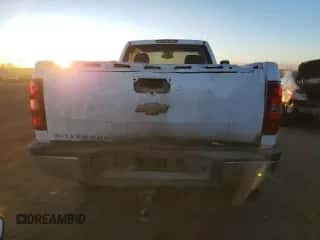 2009 Chevrolet Silverado 3500HD SRW Work Truck с VIN 1GCHK74669E110412, выставлен на аукционе Copart как лот 83442794 с пробегом Не указан миль и Списание • Salvage title. История ставок и продаж доступна на DreamBid. Изображение 6.