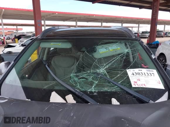 2019 Hyundai Santa Fe Ultimate z VIN 5NMS53AD7KH058834, wystawiony jako IAAI lot #43031337 z przebiegiem 97 145 mil mil oraz . Historia ofert i sprzedaży dostępna na DreamBid. Obrazek 16.