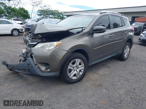 ✅ 2014 Toyota RAV4 LE • VIN: JTMZFREV2ED037145 • Lot: 43347778. Listed on IAAI with 97,371 mi. Free auction sales archive from the USA and detailed vehicle history report at DreamBid. Image 17.