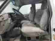 1998 Chevrolet Silverado 2500 z VIN 1GCGK29R7WE134019, wystawiony jako Copart lot #50768345 z przebiegiem 3 743 156 mil mil oraz Szkoda całkowita • Salvage title. Historia ofert i sprzedaży dostępna na DreamBid. Obrazek 7.