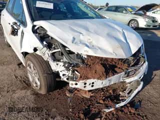 2018 Chevrolet Cruze LT with VIN 1G1BE5SM2J7101484, listed as a IAAI auction lot 43518652 with 72,023 mi miles and . Bid and sale history available at DreamBid. Image 6.