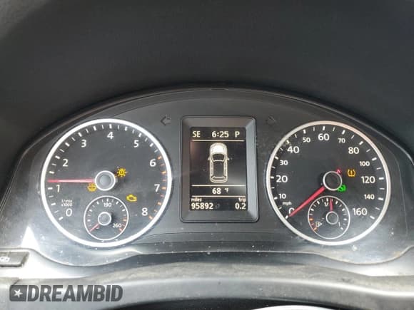 ✅ 2012 Volkswagen Tiguan SE • VIN: WVGAV7AX2CW551375 • Lot: 58834985. Listed on Copart with 95,892 mi. Free auction sales archive from the USA and detailed vehicle history report at DreamBid. Image 9.