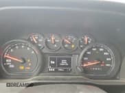 ✅ 2025 Chevrolet Silverado 1500 Custom • VIN: 1GCPABEK1SZ284397 • Lot: 85829595. Wystawiony na Copart z przebiegiem 7 709 mil. Bezpłatny archiwum sprzedaży aukcyjnych z USA i szczegółowy raport historii pojazdu na DreamBid. Zdjęcie 9.