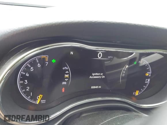 ✅ 2018 Jeep Grand Cherokee Altitude • VIN: 1C4RJFAG7JC465748 • Lot: 43276638. Wystawiony na IAAI z przebiegiem 83 848 mil. Bezpłatny archiwum sprzedaży aukcyjnych z USA i szczegółowy raport historii pojazdu na DreamBid. Zdjęcie 7.