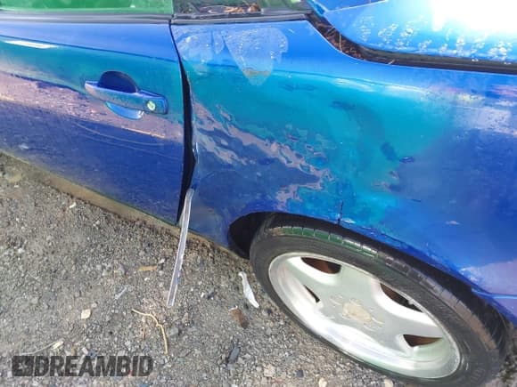 ✅ 2000 Mercedes-Benz SLK 230 Kompressor • VIN: WDBKK47F5YF145935 • Лот: 43478134. Опубликован ранее на IAAI с пробегом Не указан. Бесплатный доступ к архиву аукционных продаж из США и подробный отчёт об истории автомобиля на DreamBid. Изображение 6.