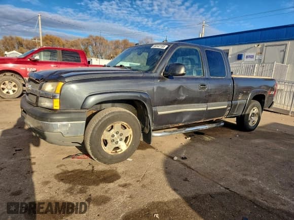 ✅ 2004 Chevrolet Silverado 1500 Z71 • VIN: 2GCEK19T741107768 • Лот: 94147185. Опубликован ранее на Copart с пробегом Не указан. Бесплатный доступ к архиву аукционных продаж из США и подробный отчёт об истории автомобиля на DreamBid. Изображение 1.