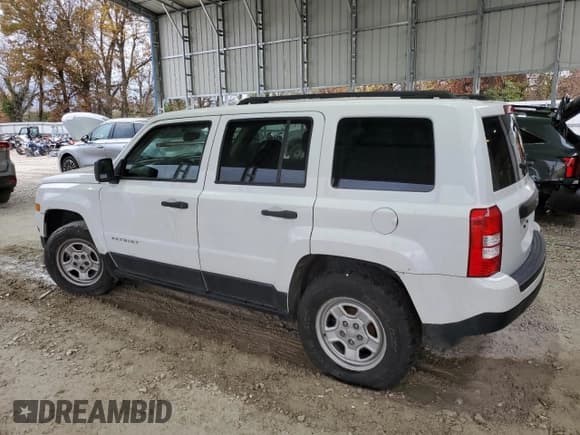 ✅ 2017 Jeep Patriot Sport • VIN: 1C4NJPBA3HD164591 • Лот: 80905904. Опубликован ранее на Copart с пробегом 115 775 миль. Бесплатный доступ к архиву аукционных продаж из США и подробный отчёт об истории автомобиля на DreamBid. Изображение 2.