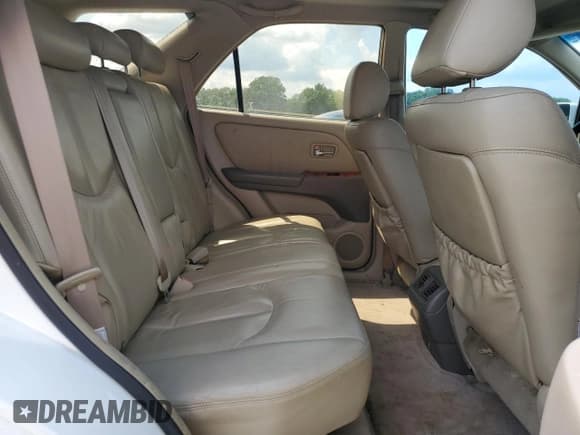 ✅ 2001 Lexus RX 300 • VIN: JTJGF10UX10086857 • Lot: 63263585. Listed on Copart with 258,898 mi. Free auction sales archive from the USA and detailed vehicle history report at DreamBid. Image 10.