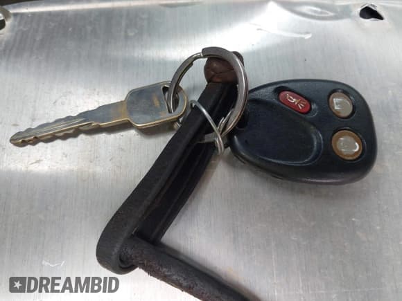 ✅ 2003 GMC Sierra 1500 SLT • VIN: 2GTEK19T231307746 • Лот: 43530673. Опубликован ранее на IAAI с пробегом 319 329 миль. Бесплатный доступ к архиву аукционных продаж из США и подробный отчёт об истории автомобиля на DreamBid. Изображение 11.