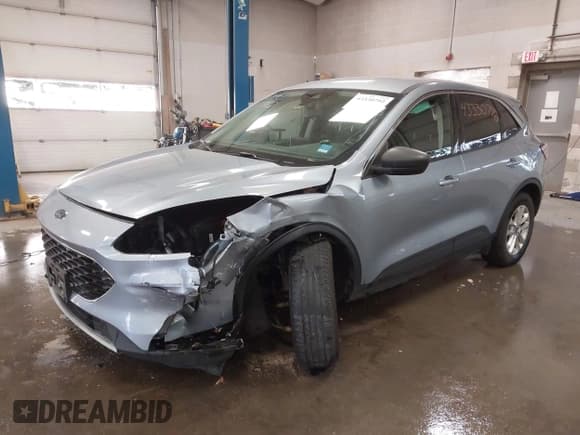 ✅ 2022 Ford Escape SE • VIN: 1FMCU9G68NUB43502 • Lot: 43330792. Listed on IAAI with Not provided. Free auction sales archive from the USA and detailed vehicle history report at DreamBid. Image 2.
