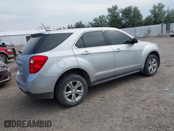 ✅ 2015 Chevrolet Equinox LS • VIN: 2GNFLEEK0F6100342 • Лот: 42873031. Опубликован ранее на IAAI с пробегом 107 664 миль. Бесплатный доступ к архиву аукционных продаж из США и подробный отчёт об истории автомобиля на DreamBid. Изображение 4.