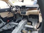 ✅ 2015 Mercedes-Benz GLA 250 • VIN: WDCTG4EB3FJ152720 • Lot: 42823841. Wystawiony na IAAI z przebiegiem 107 824 mil. Bezpłatny archiwum sprzedaży aukcyjnych z USA i szczegółowy raport historii pojazdu na DreamBid. Zdjęcie 15.