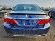 ✅ 2015 Honda Accord Sport • VIN: 1HGCR2F53FA801947 • Lot: 92854305. Wystawiony na Copart z przebiegiem 238 600 mil. Bezpłatny archiwum sprzedaży aukcyjnych z USA i szczegółowy raport historii pojazdu na DreamBid. Zdjęcie 6.