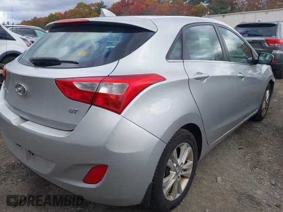 ✅ 2013 Hyundai Elantra • VIN: KMHD35LE2DU020869 • Lot: 43635744. Listed on IAAI with 195,927 mi. Free auction sales archive from the USA and detailed vehicle history report at DreamBid. Image 4.