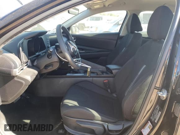 ✅ 2022 Hyundai Elantra SEL • VIN: KMHLM4AG3NU309753 • Lot: 90376965. Listed on Copart with 21,133 mi. Free auction sales archive from the USA and detailed vehicle history report at DreamBid. Image 7.