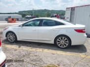 ✅ 2017 Hyundai Azera Limited • VIN: KMHFH4JGXHA588500 • Lot: 42888010. Listed on IAAI with 131,310 mi. Free auction sales archive from the USA and detailed vehicle history report at DreamBid. Image 15.