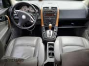 ✅ 2006 Saturn VUE • VIN: 5GZCZ53496S866497 • Lot: 46299205. Wystawiony na Copart z przebiegiem 168 903 mil. Bezpłatny archiwum sprzedaży aukcyjnych z USA i szczegółowy raport historii pojazdu na DreamBid. Zdjęcie 8.