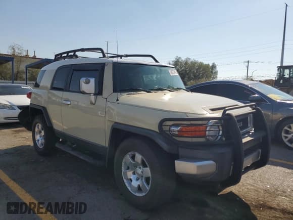 ✅ 2008 Toyota FJ Cruiser • VIN: JTEZU11F68K007972 • Lot: 68373415. Wystawiony na Copart z przebiegiem 119 401 mil. Bezpłatny archiwum sprzedaży aukcyjnych z USA i szczegółowy raport historii pojazdu na DreamBid. Zdjęcie 4.