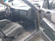 ✅ 2004 Dodge Dakota SLT • VIN: 1D7HG48N84S665038 • Lot: 42568882. Listed on IAAI with 147,445 mi. Free auction sales archive from the USA and detailed vehicle history report at DreamBid. Image 5.