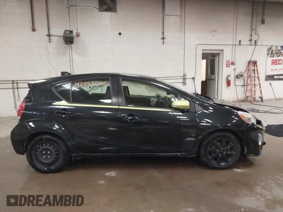 ✅ 2016 Toyota Prius One • VIN: JTDKDTB39G1116257 • Лот: 42993056. Опубликован ранее на IAAI с пробегом 136 212 миль. Бесплатный доступ к архиву аукционных продаж из США и подробный отчёт об истории автомобиля на DreamBid. Изображение 13.