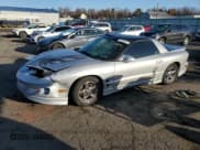 ✅ 2000 Pontiac Firebird Firebird • VIN: 2G2FS22K3Y2159513 • Lot: 85164814. Listed on Copart with 187,188 mi. Free auction sales archive from the USA and detailed vehicle history report at DreamBid. Image 1.