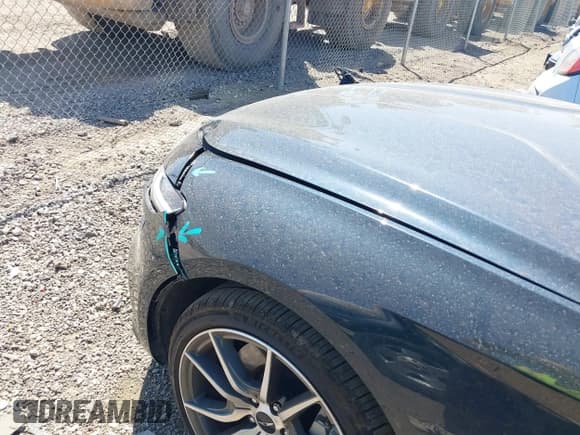 ✅ 2025 Genesis G70 2.5T • VIN: KMTG34SC0SU153558 • Lot: 41778294. Wystawiony na IAAI z przebiegiem 9 245 mil. Bezpłatny archiwum sprzedaży aukcyjnych z USA i szczegółowy raport historii pojazdu na DreamBid. Zdjęcie 18.