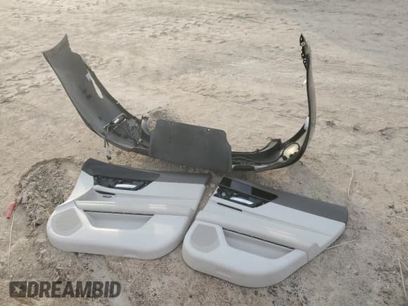 ✅ 2017 Jaguar XF 35t Prestige • VIN: SAJBE4BV6HCY47613 • Лот: 85632134. Опубликован ранее на Copart с пробегом 71 931 миль. Бесплатный доступ к архиву аукционных продаж из США и подробный отчёт об истории автомобиля на DreamBid. Изображение 12.