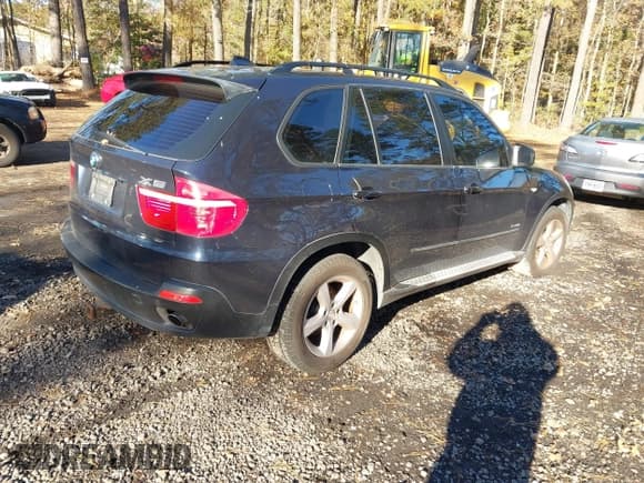✅ 2009 BMW X5 30i • VIN: 5UXFE43529L268326 • Lot: 43625553. Wystawiony na IAAI z przebiegiem 210 828 mil. Bezpłatny archiwum sprzedaży aukcyjnych z USA i szczegółowy raport historii pojazdu na DreamBid. Zdjęcie 4.