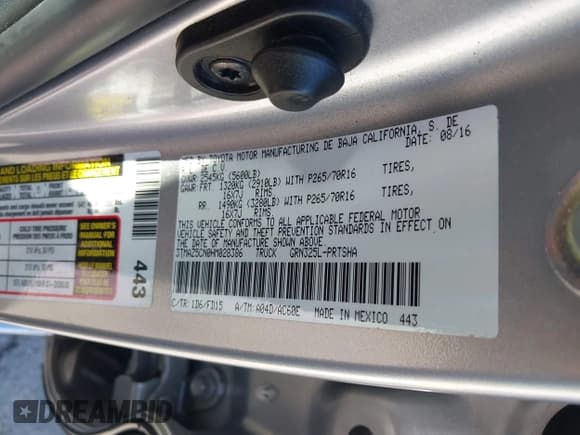 ✅ 2017 Toyota Tacoma SR5 • VIN: 3TMAZ5CN0HM028386 • Lot: 39100554. Listed on IAAI with 68,129 mi. Free auction sales archive from the USA and detailed vehicle history report at DreamBid. Image 9.